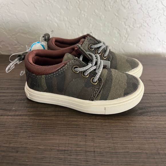 TWO (2) Baby Toddler Shoes - Camo Grey - Size 4 - Carters Brand New - Picture 7 of 10